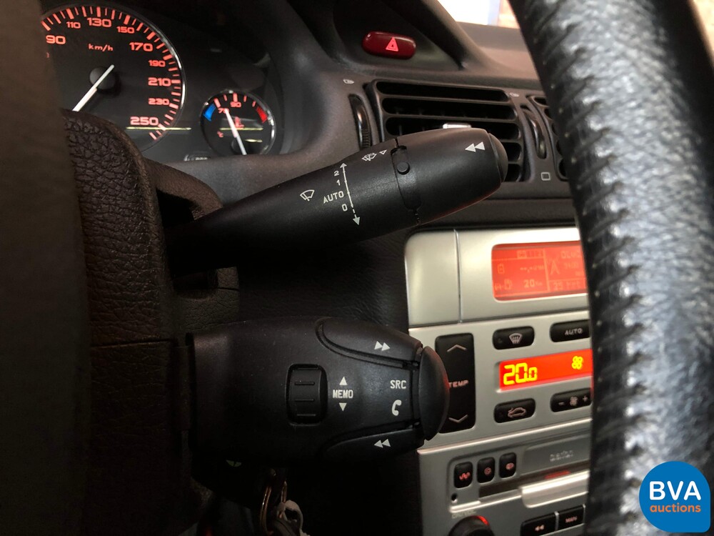 Peugeot 406 Coupé 2.2-16V -Org NL- 158pk 2004, 64-NR-VV