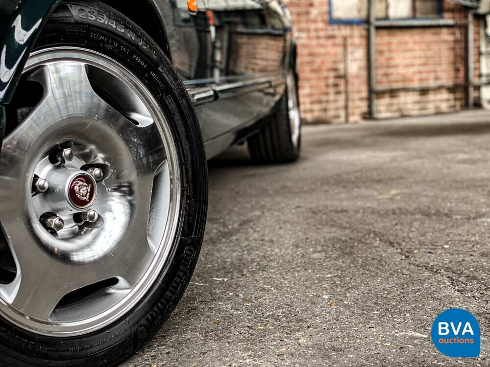 Jaguar XJR 4.0 Supercharged 320pk X300 1995, 46-RF-DD