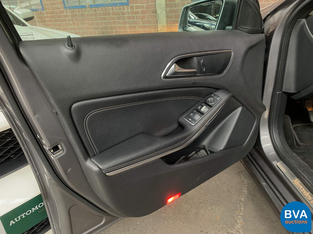 Mercedes-Benz A180 Prestige A-Klasse 109pk 2013, PF-497-X