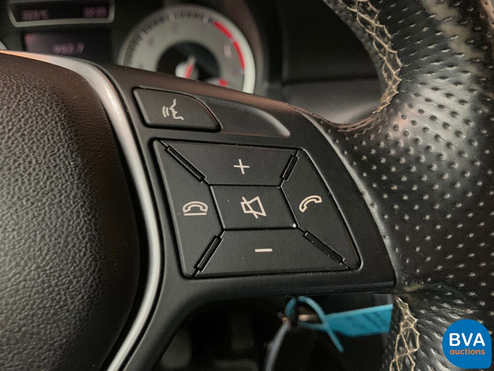 Mercedes-Benz A180 Prestige A-Klasse 109pk 2013, PF-497-X