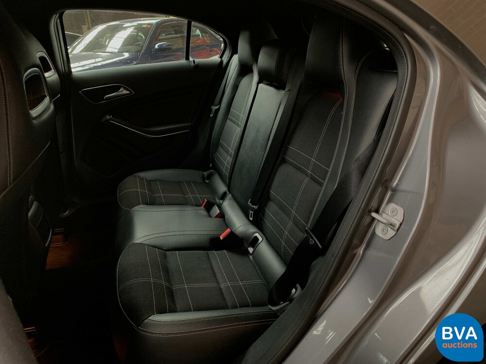 Mercedes-Benz A180 Prestige A-Klasse 109pk 2013, PF-497-X