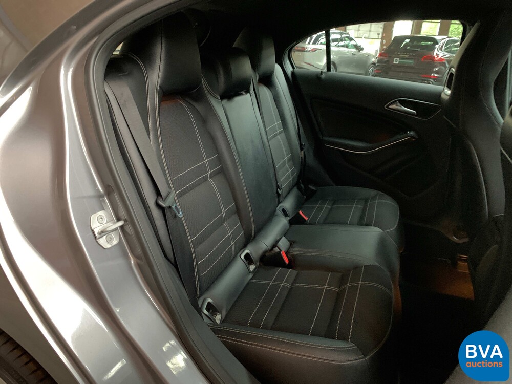 Mercedes-Benz A180 Prestige A-Klasse 109pk 2013, PF-497-X