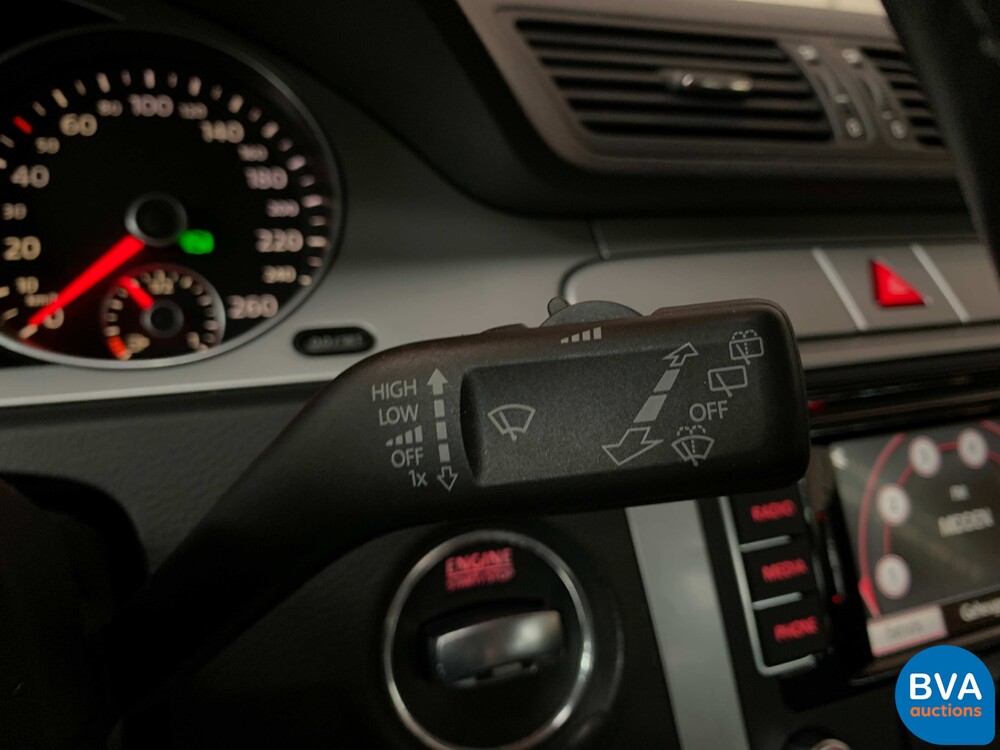 Volkswagen Passat Variant 1.8 TSI Comfortline 160pk 2010 -Org NL-, 97-NGN-4