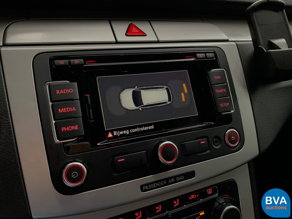 Volkswagen Passat Variant 1.8 TSI Comfortline 160pk 2010 -Org NL-, 97-NGN-4