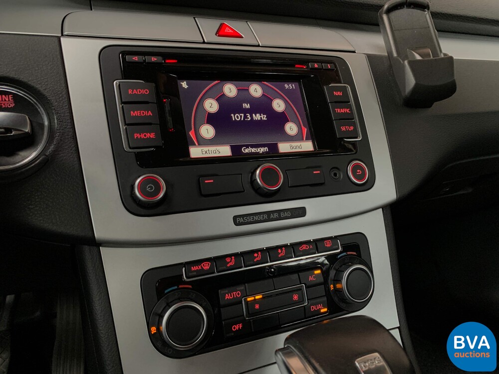 Volkswagen Passat Variant 1.8 TSI Comfortline 160pk 2010 -Org NL-, 97-NGN-4