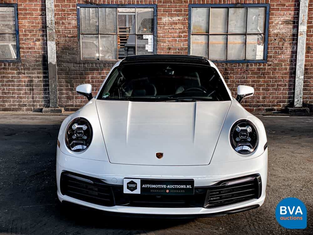 Porsche 911 992 Carrera 4S 3.0 450PS 2021 Garantie NW-Modell.