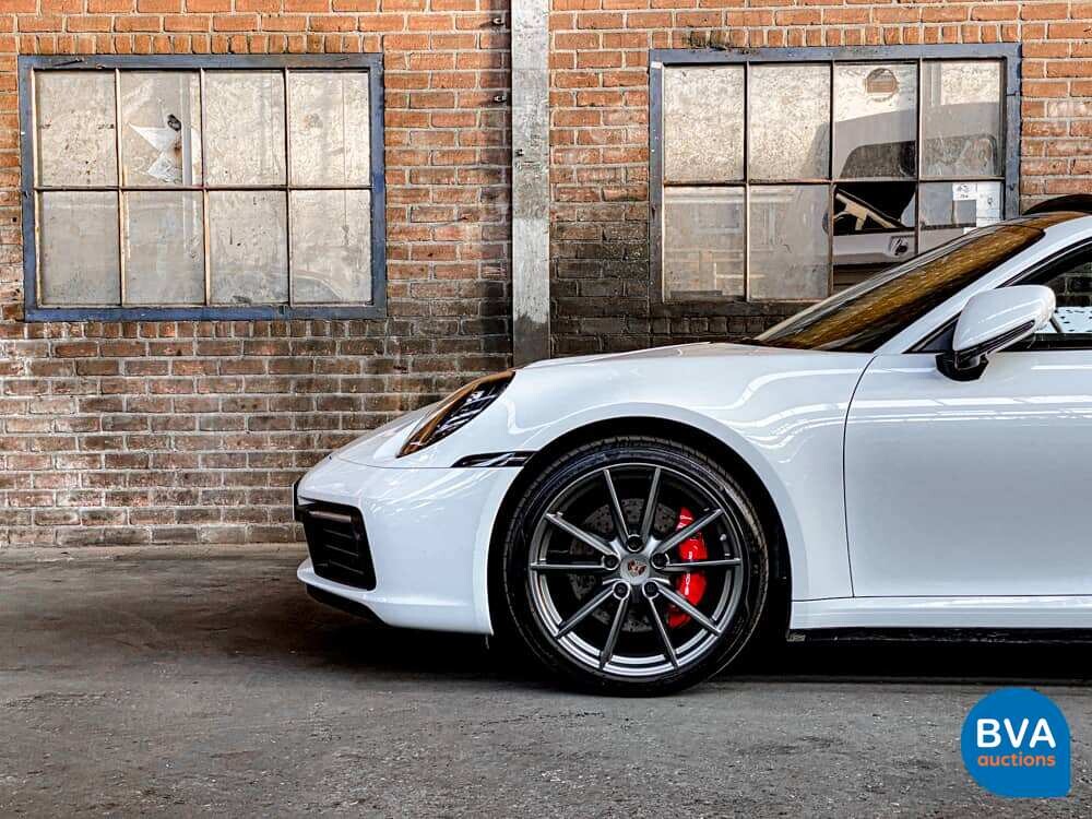 Porsche 911 992 Carrera 4S 3.0 450PS 2021 Garantie NW-Modell.