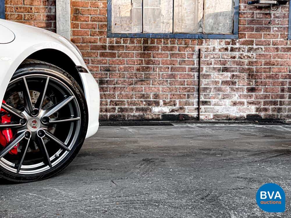 Porsche 911 992 Carrera 4S 3.0 450PS 2021 Garantie NW-Modell.