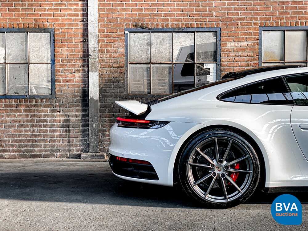 Porsche 911 992 Carrera 4S 3.0 450PS 2021 Garantie NW-Modell.