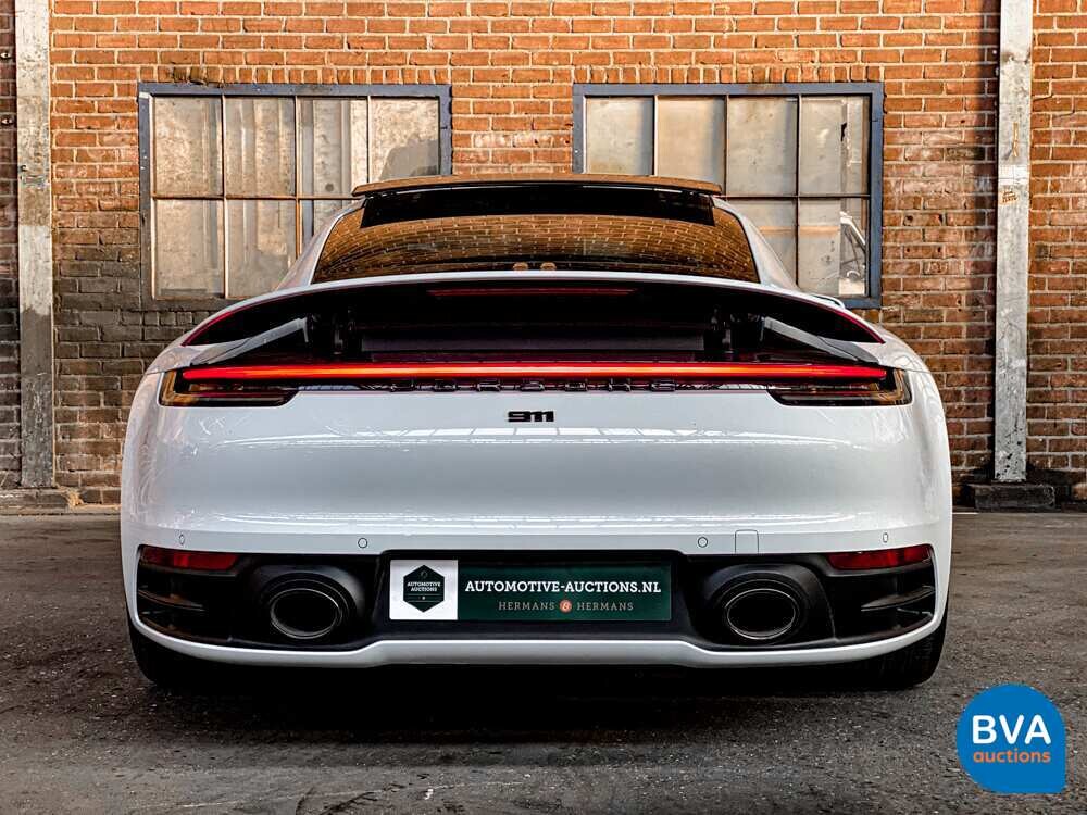 Porsche 911 992 Carrera 4S 3.0 450PS 2021 Garantie NW-Modell.