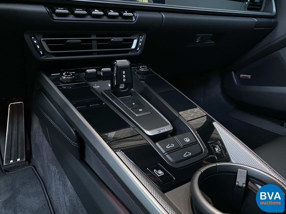 Porsche 911 992 Carrera 4S 3.0 450PS 2021 Garantie NW-Modell.