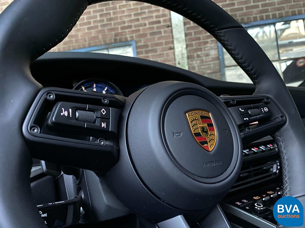 Porsche 911 992 Carrera 4S 3.0 450PS 2021 Garantie NW-Modell.