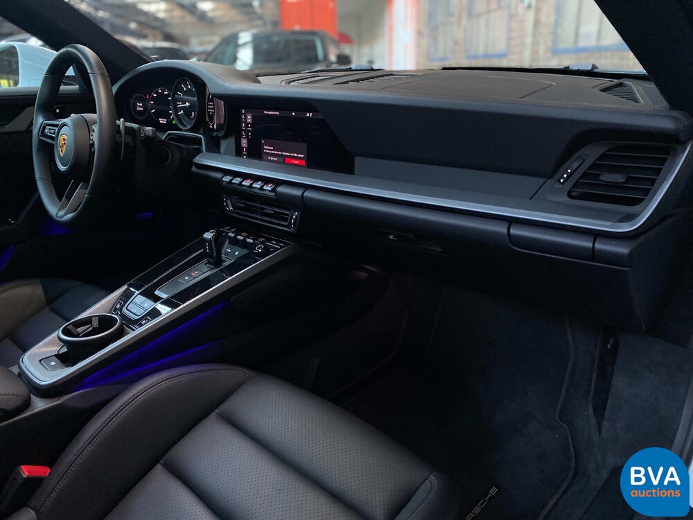 Porsche 911 992 Carrera 4S 3.0 450PS 2021 Garantie NW-Modell.
