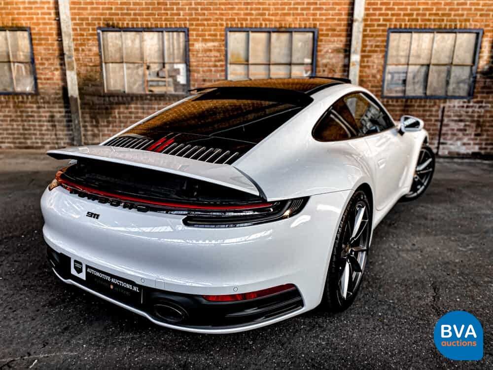 Porsche 911 992 Carrera 4S 3.0 450PS 2021 Garantie NW-Modell.