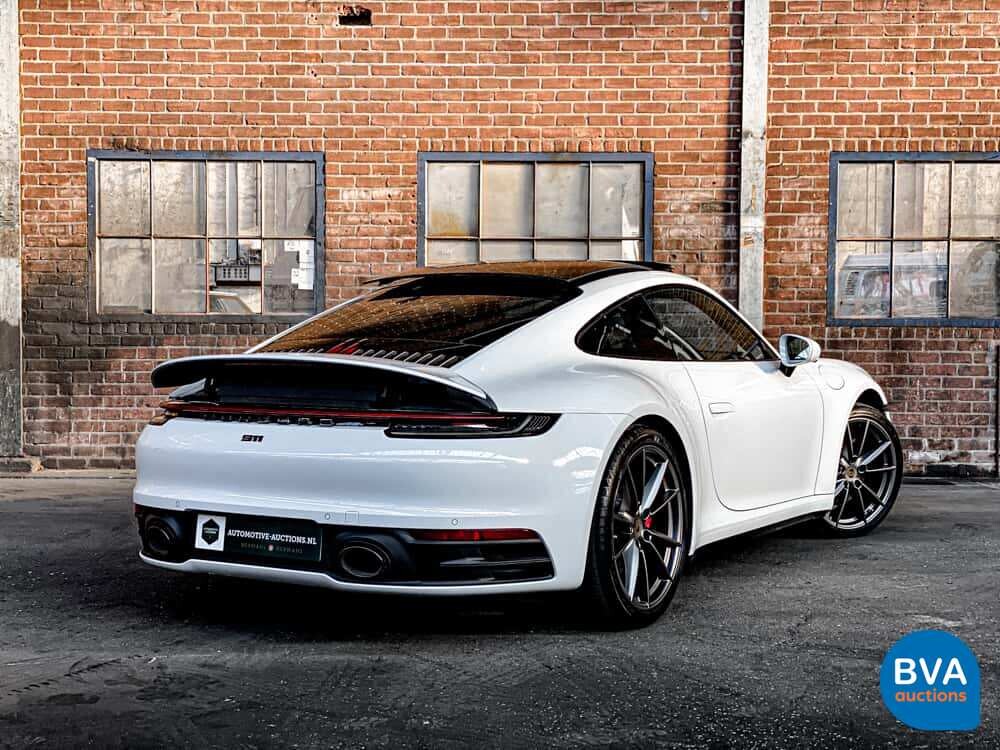Porsche 911 992 Carrera 4S 3.0 450PS 2021 Garantie NW-Modell.