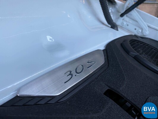 Porsche 911 992 Carrera 4S 3.0 450PS 2021 Garantie NW-Modell.