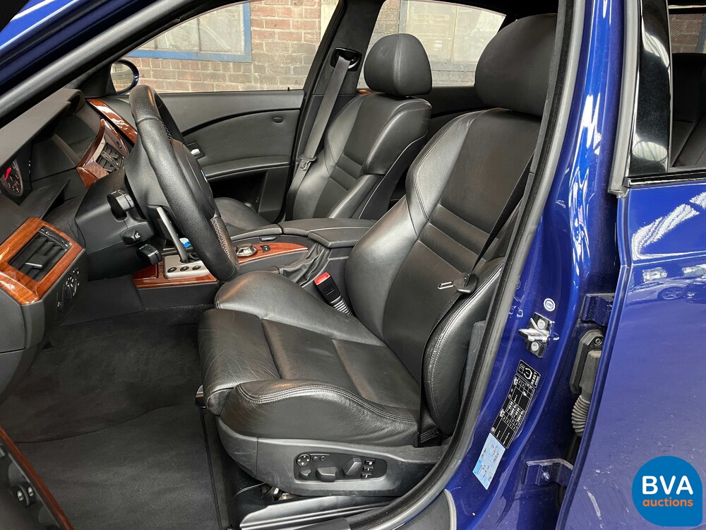 BMW M5 5.0 V10 E60 507pk 5-Serie 2005 -YOUNGTIMER-, J-709-BP.