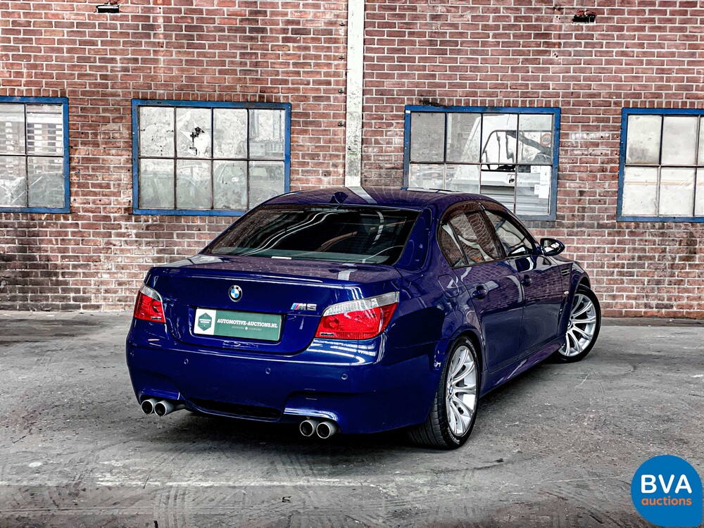 BMW M5 5.0 V10 E60 507pk 5-Serie 2005 -YOUNGTIMER-, J-709-BP.