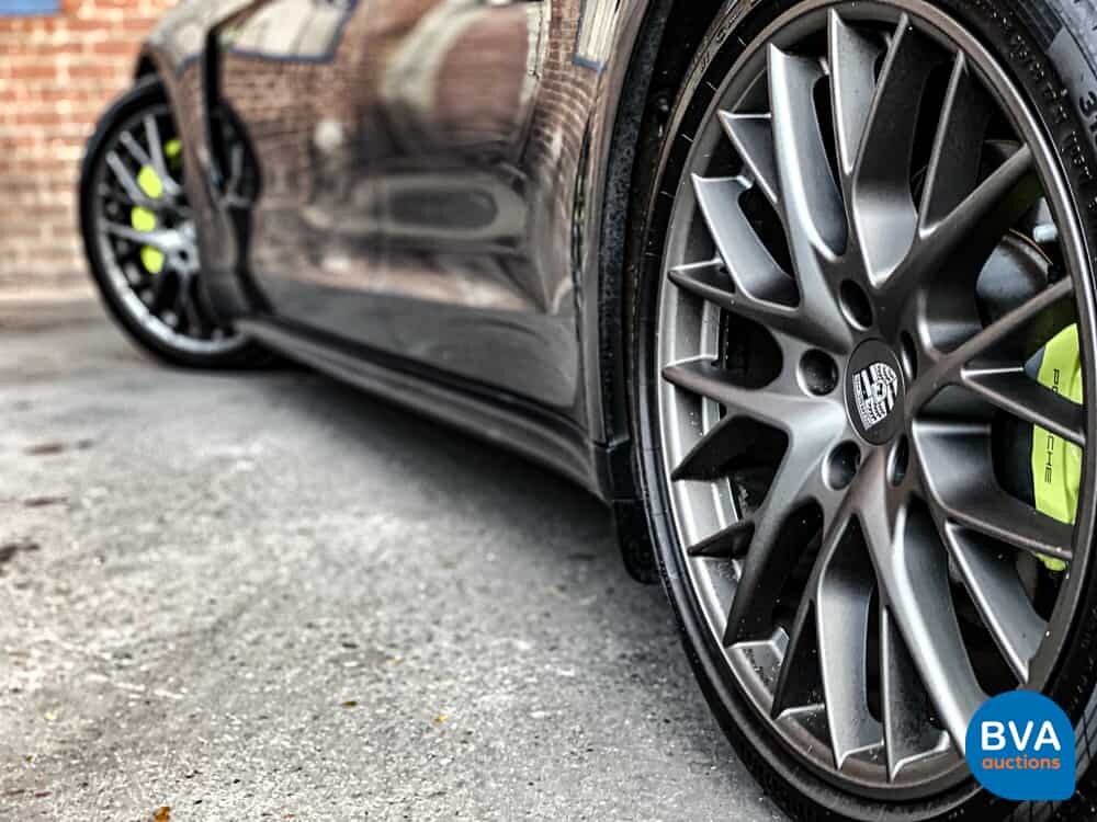 Porsche Panamera Sport Turismo 2.9 4 E-Hybrid 462pk 2018 Sport Chrono Plug-In Hybride, H-318-HT