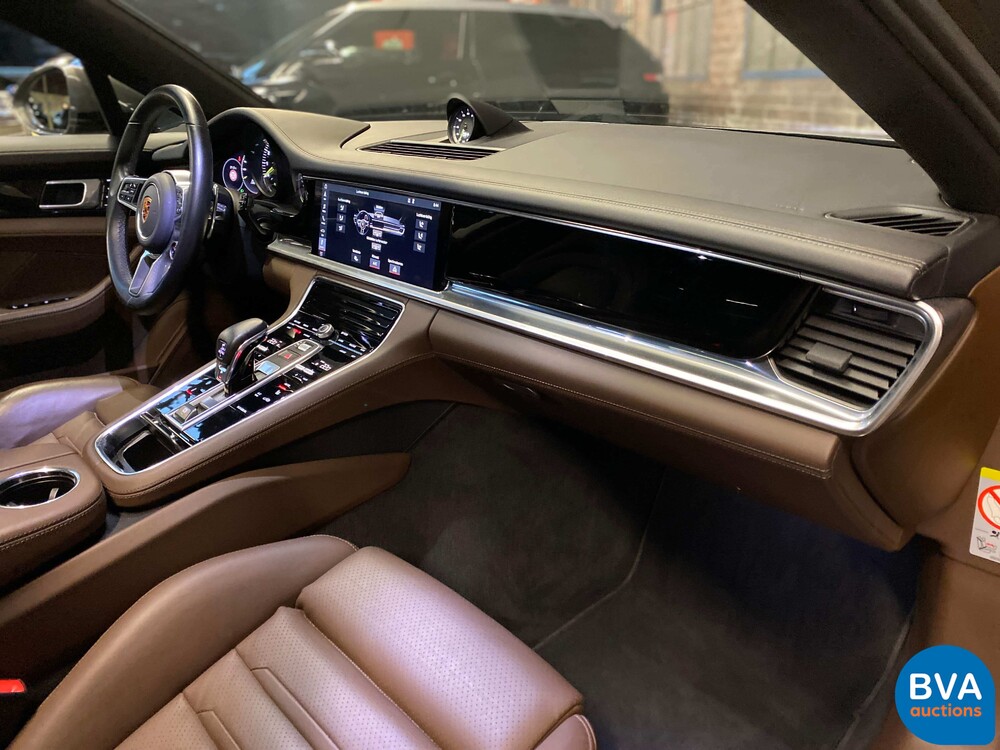Porsche Panamera Sport Turismo 2.9 4 E-Hybrid 462pk 2018 Sport Chrono Plug-In Hybride, H-318-HT