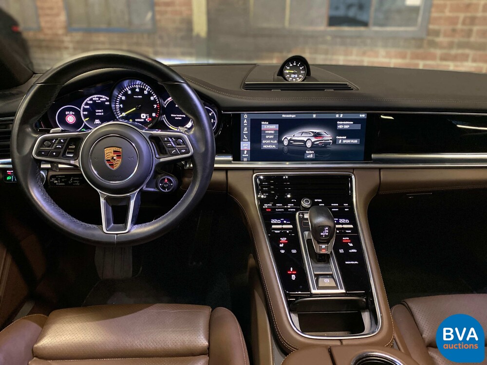 Porsche Panamera Sport Turismo 2.9 4 E-Hybrid 462pk 2018 Sport Chrono Plug-In Hybride, H-318-HT