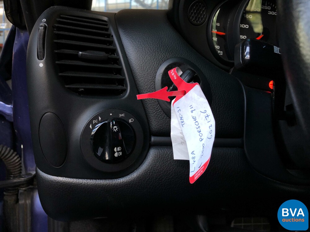 Porsche 911 996 3.4 Carrera 300 PS 2000 -YOUNGTIMER-.