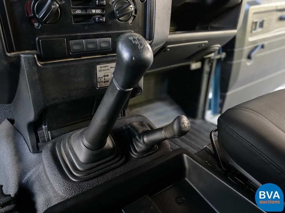 Land Rover Defender Pick-Up FX4 Grijs kenteken 122pk 2015, VHD-72-F