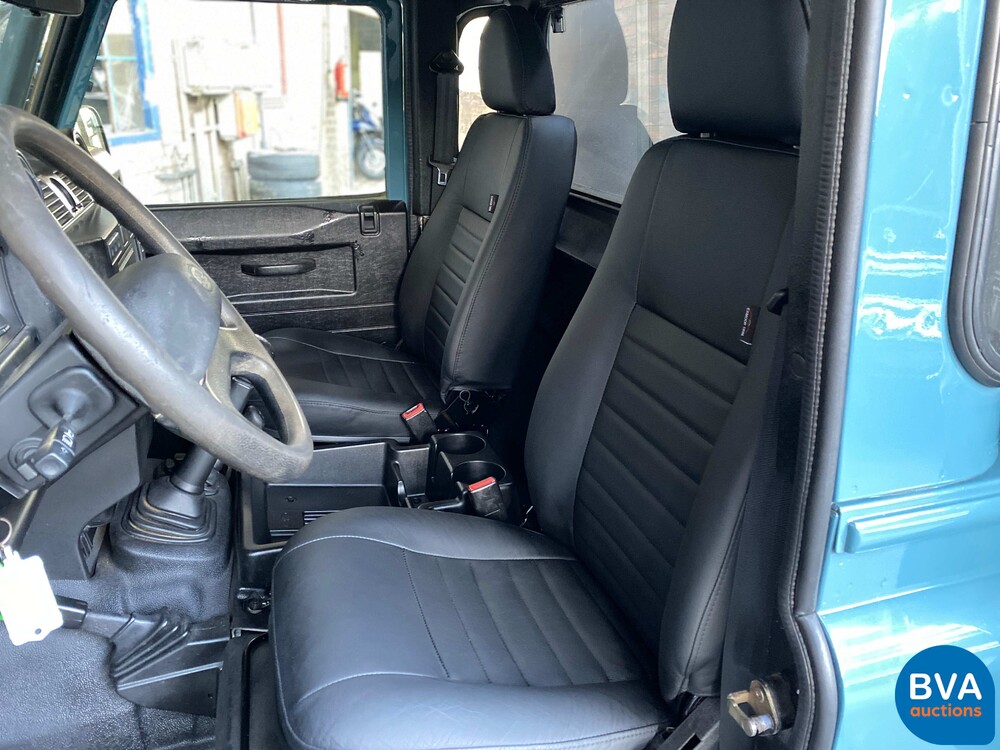 Land Rover Defender Pick-Up FX4 Grijs kenteken 122pk 2015, VHD-72-F