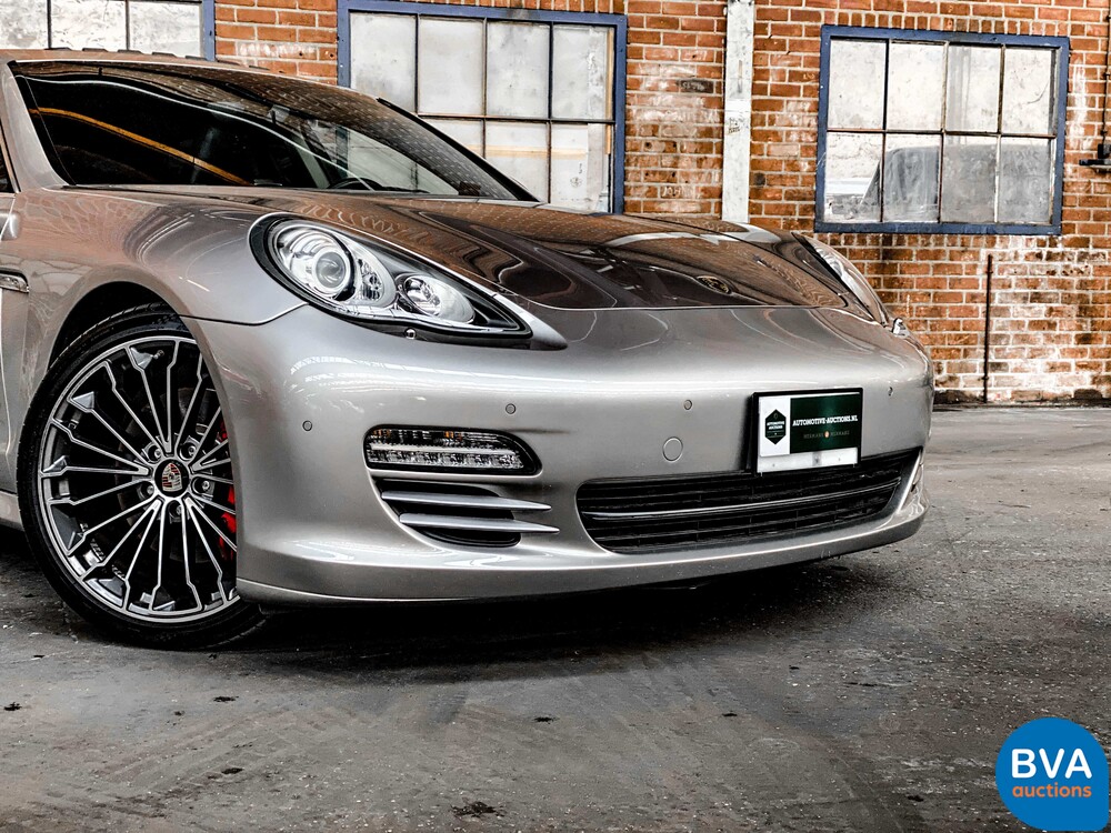 Porsche Panamera 4S 4.8 V8 400pk 2011