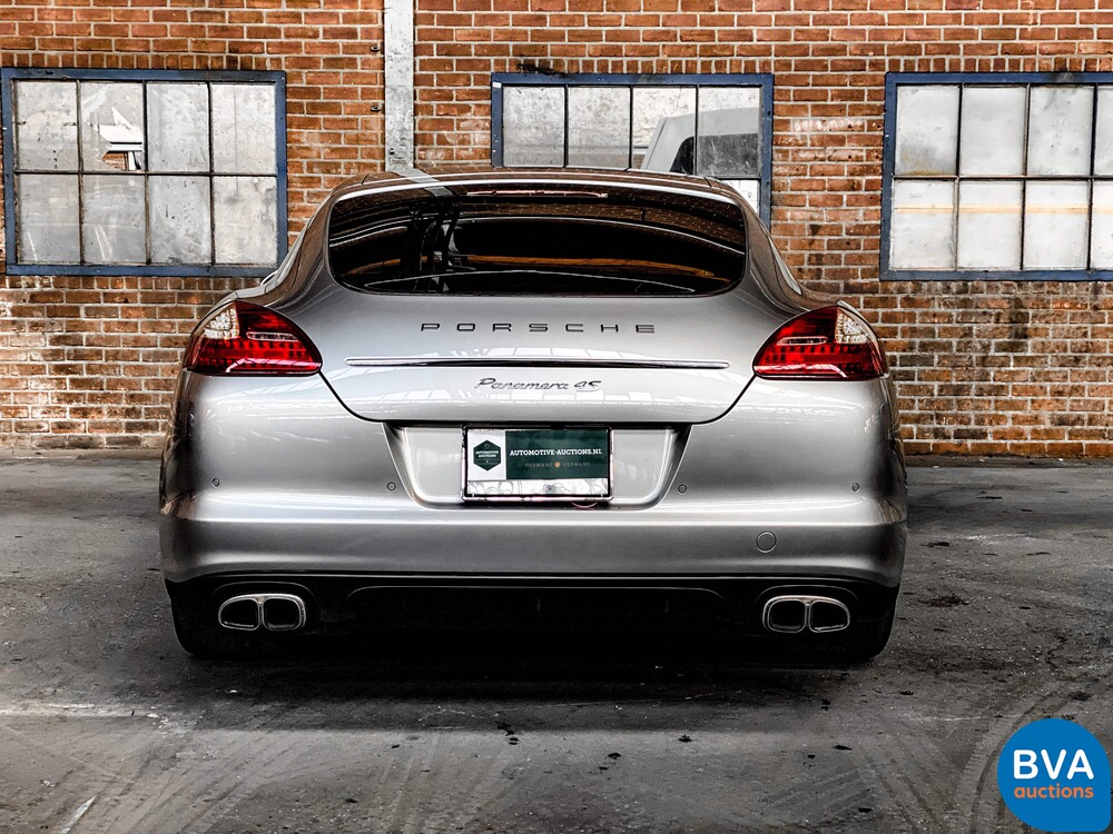 Porsche Panamera 4S 4.8 V8 400pk 2011