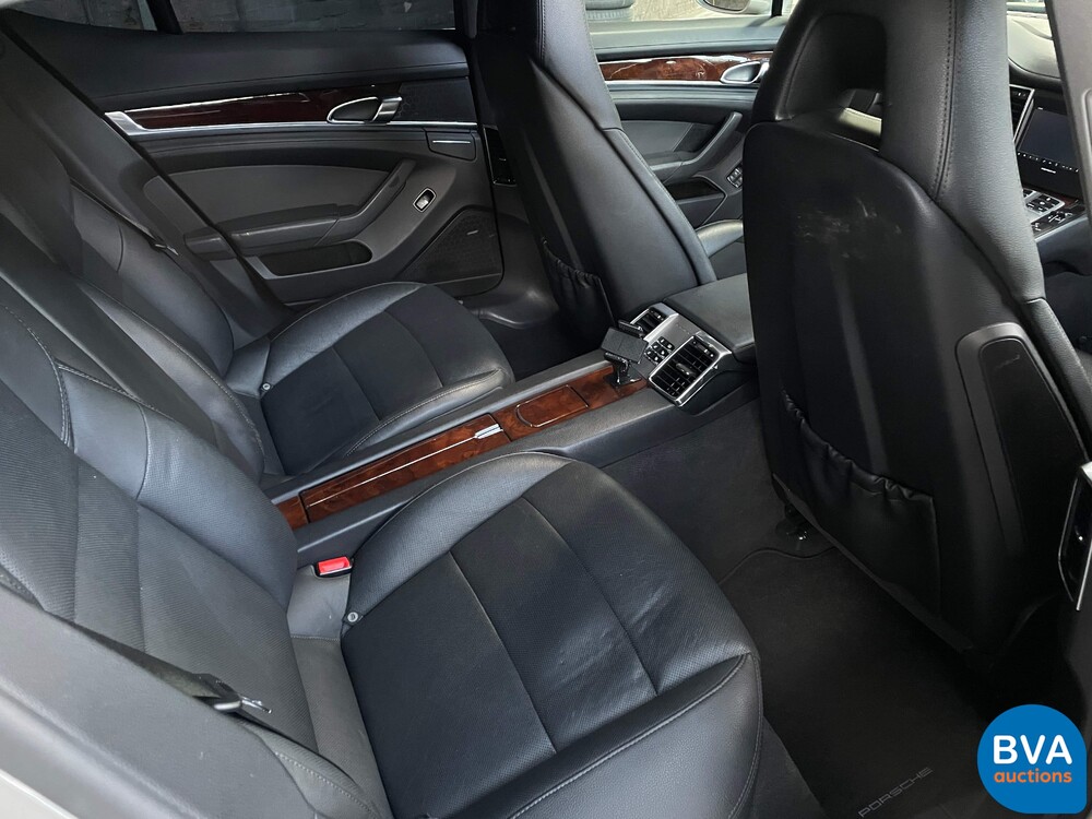 Porsche Panamera 4S 4.8 V8 400pk 2011
