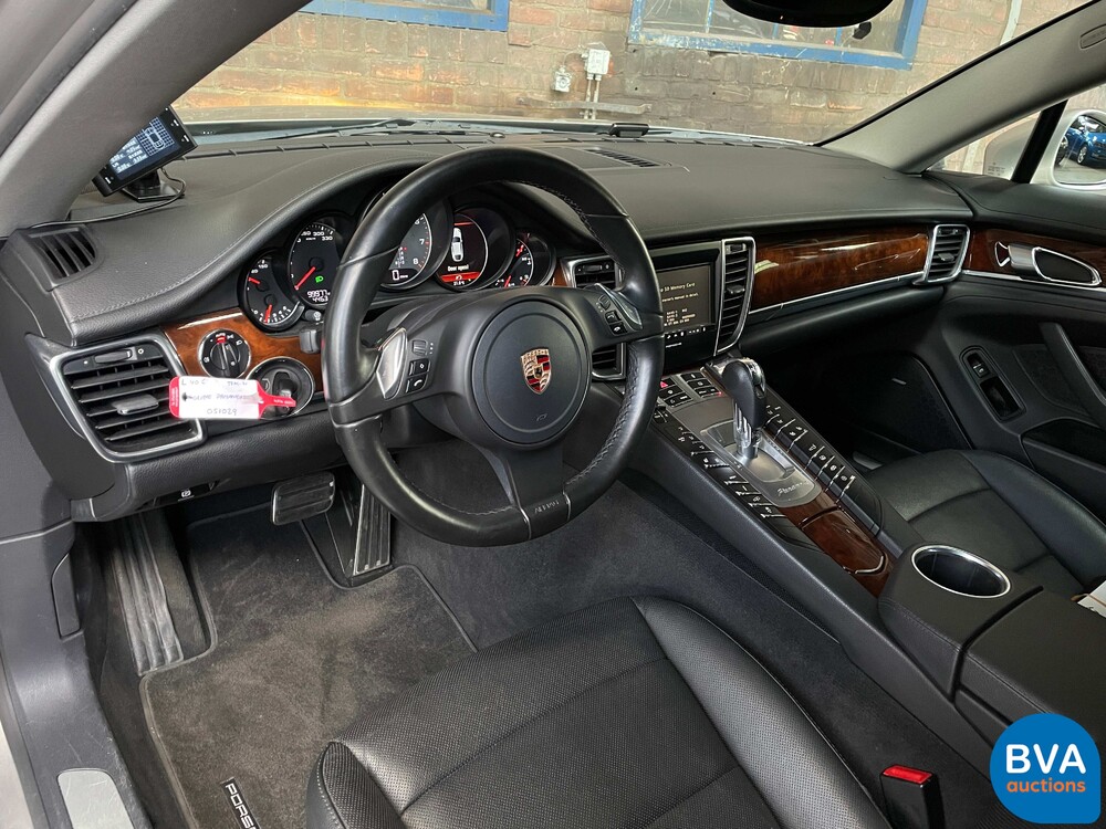 Porsche Panamera 4S 4.8 V8 400pk 2011