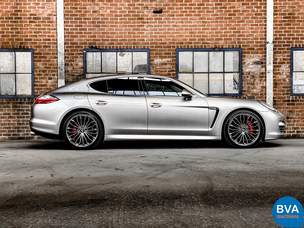Porsche Panamera 4S 4.8 V8 400pk 2011