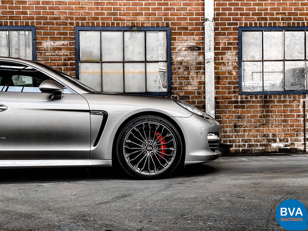 Porsche Panamera 4S 4.8 V8 400pk 2011