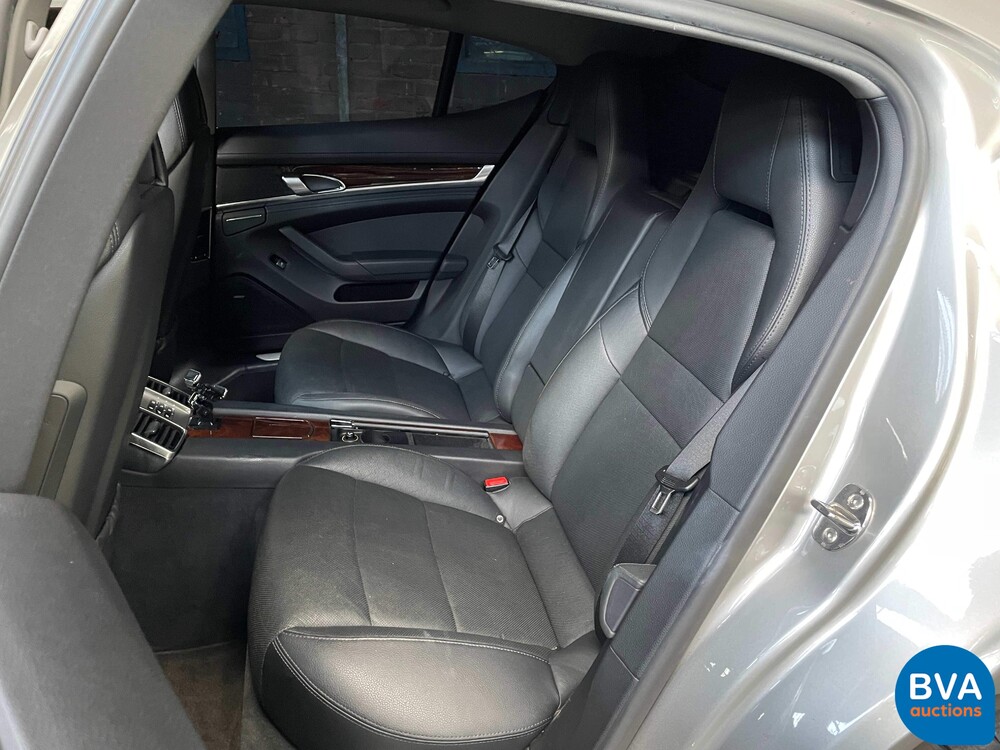 Porsche Panamera 4S 4.8 V8 400pk 2011