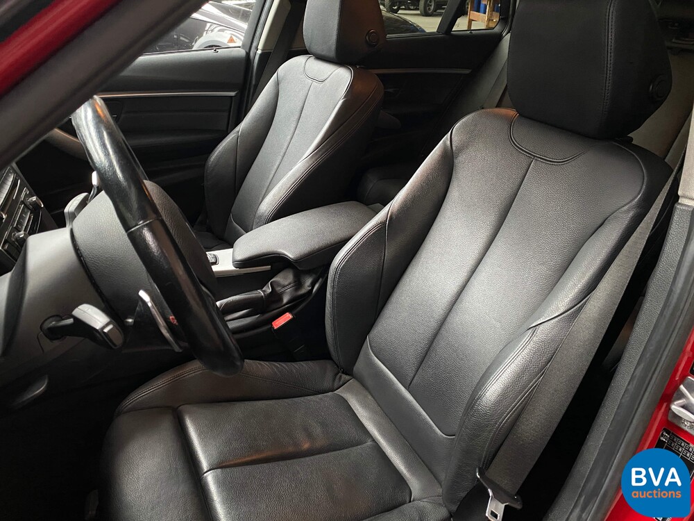 BMW 320D Touring Executive F31 3-Serie 184pk 2013, JD-218-J
