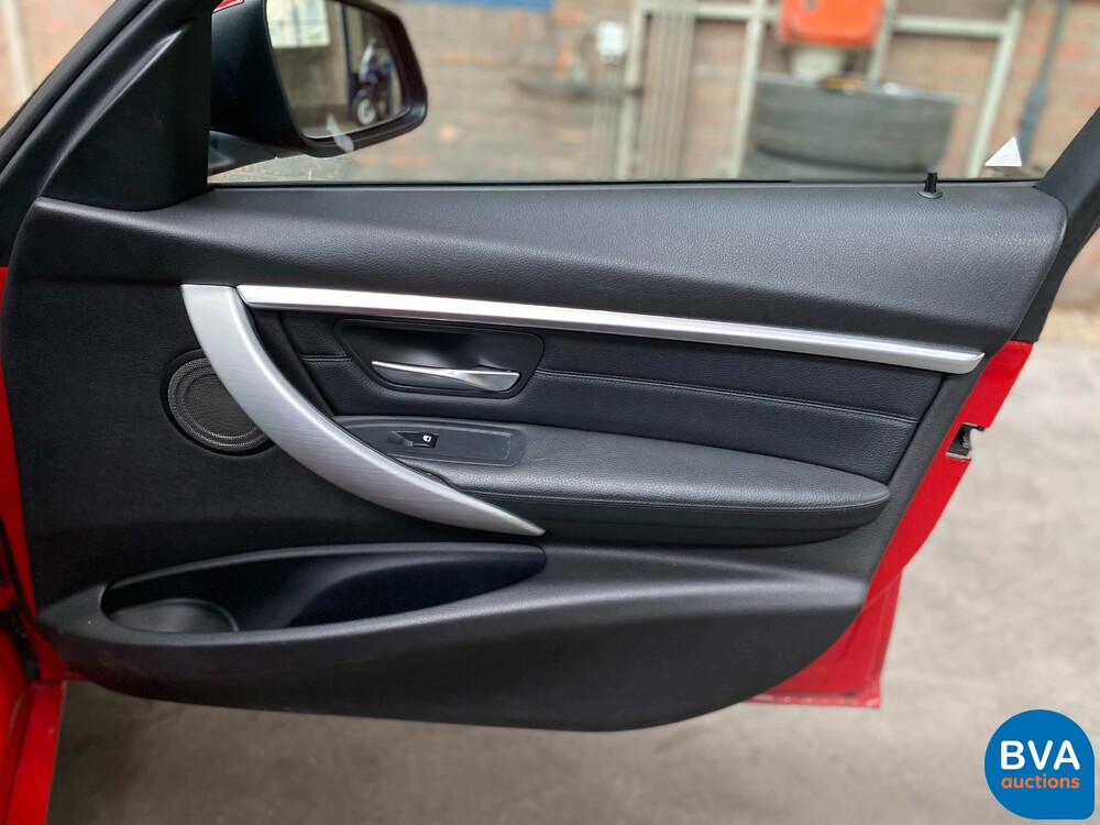 BMW 320D Touring Executive F31 3-Serie 184pk 2013, JD-218-J