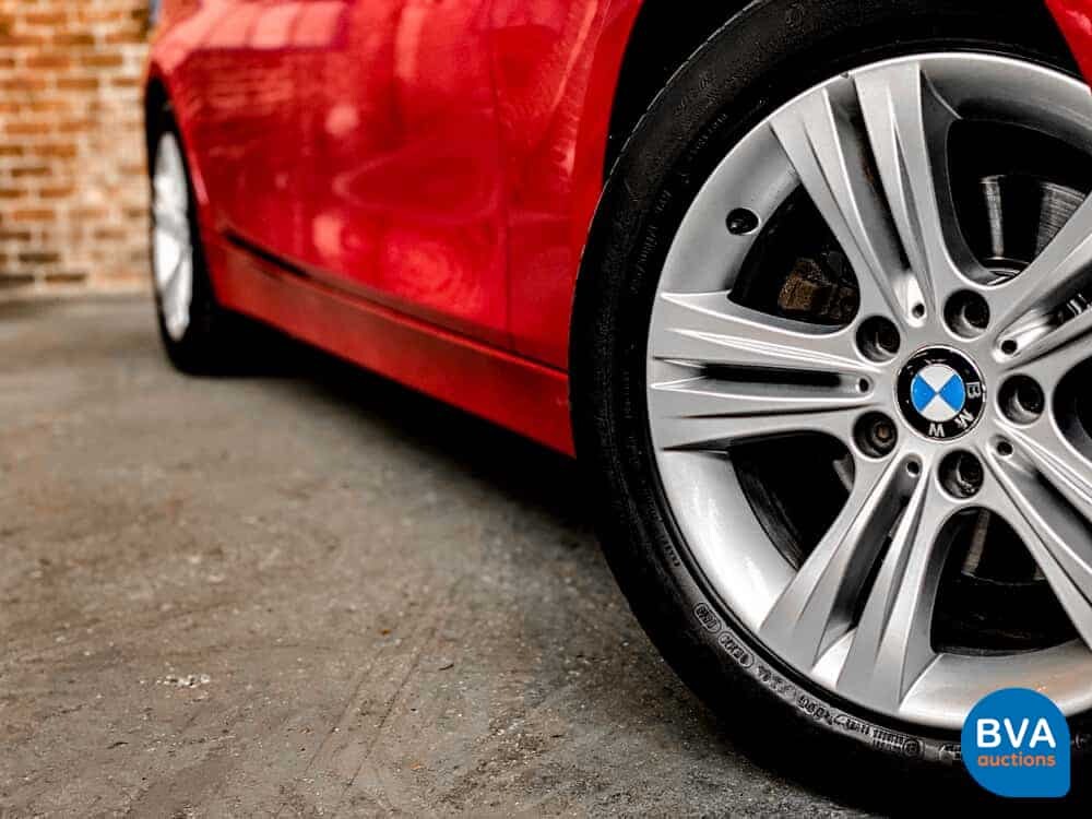 BMW 320D Touring Executive F31 3-Serie 184pk 2013, JD-218-J