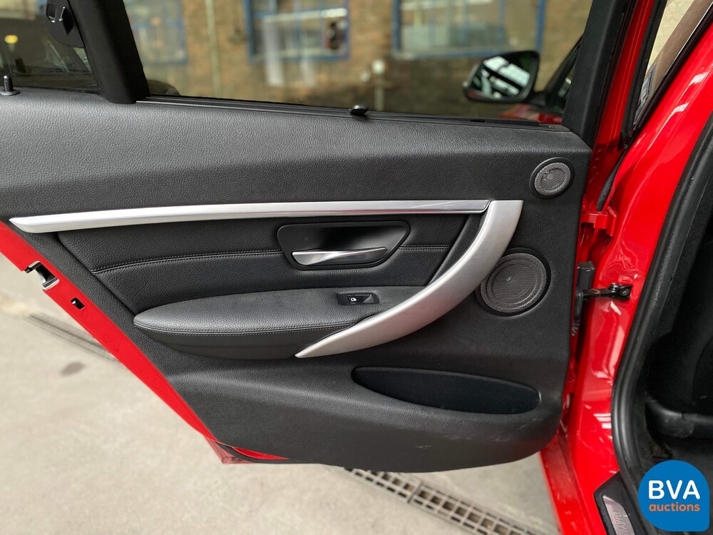 BMW 320D Touring Executive F31 3-Serie 184pk 2013, JD-218-J