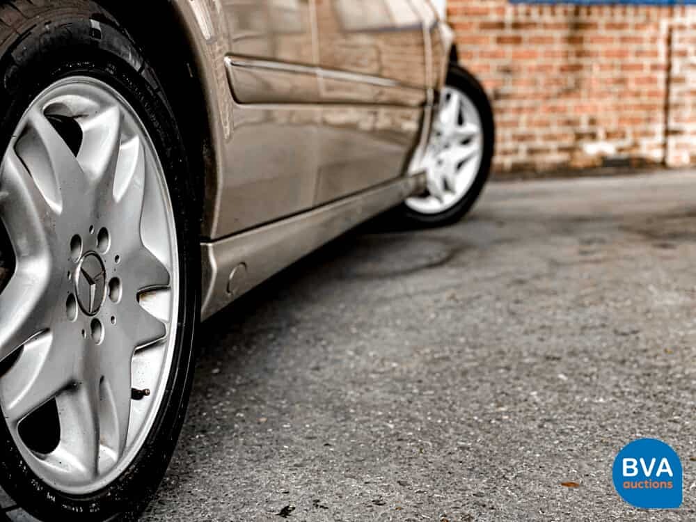 Mercedes-Benz CL500 C215 5.0 V8 2002