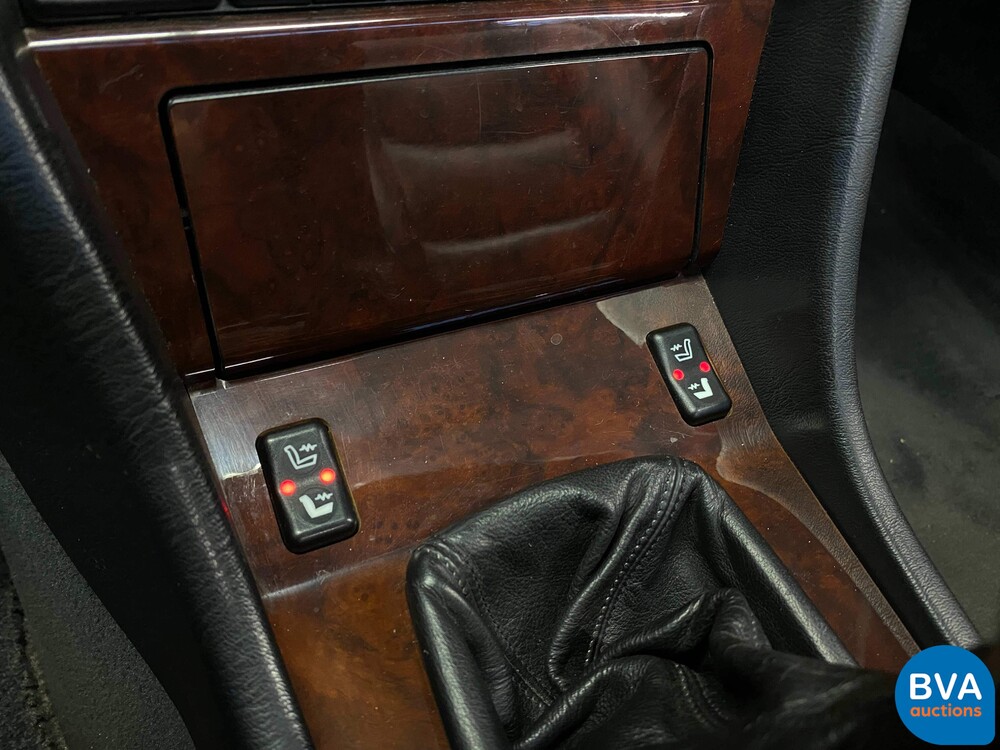 Mercedes-Benz E200 cabriolet W124 C 1995