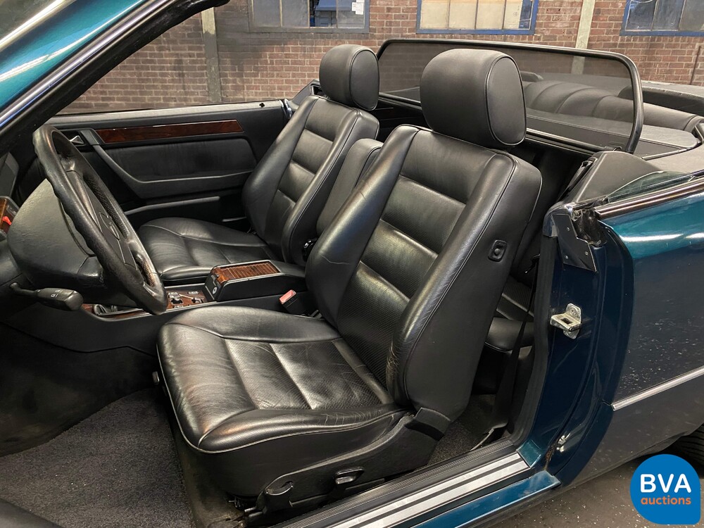 Mercedes-Benz E200 cabriolet W124 C 1995