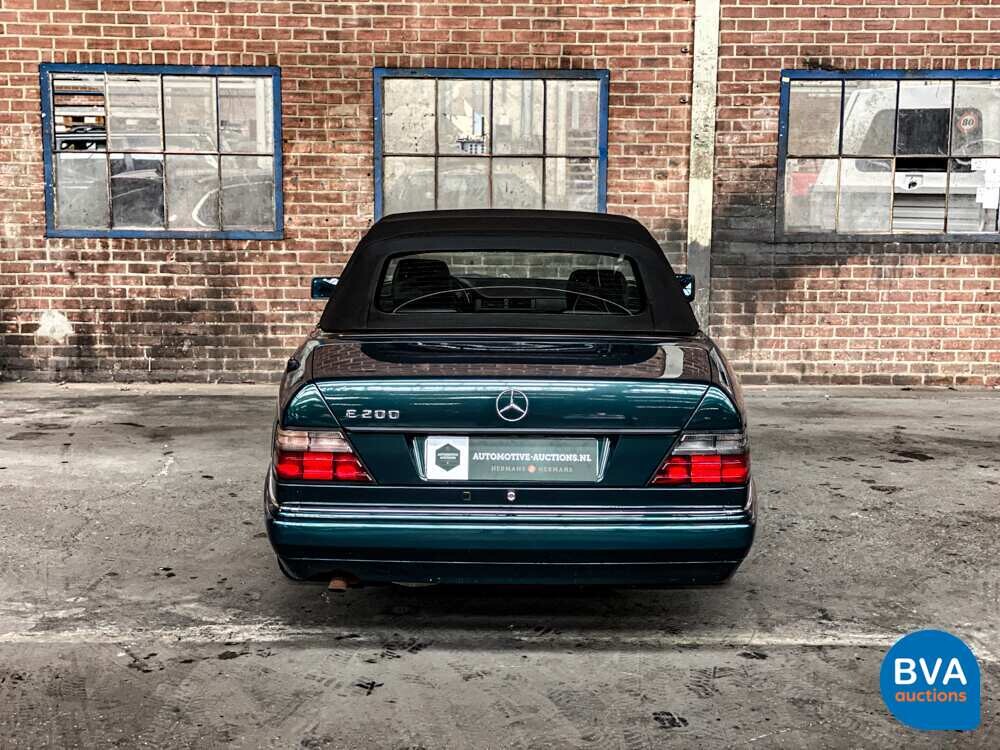 Mercedes-Benz E200 cabriolet W124 C 1995