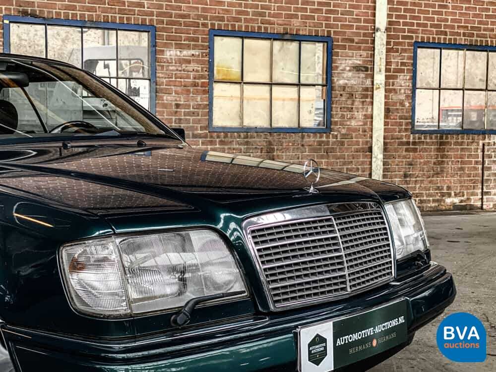 Mercedes-Benz E200 cabriolet W124 C 1995
