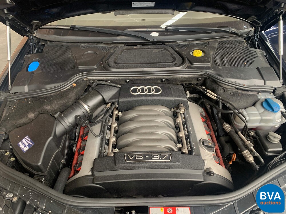 Audi A8 3.7 Quattro Exclusive 280pk 2003, SB-104-T