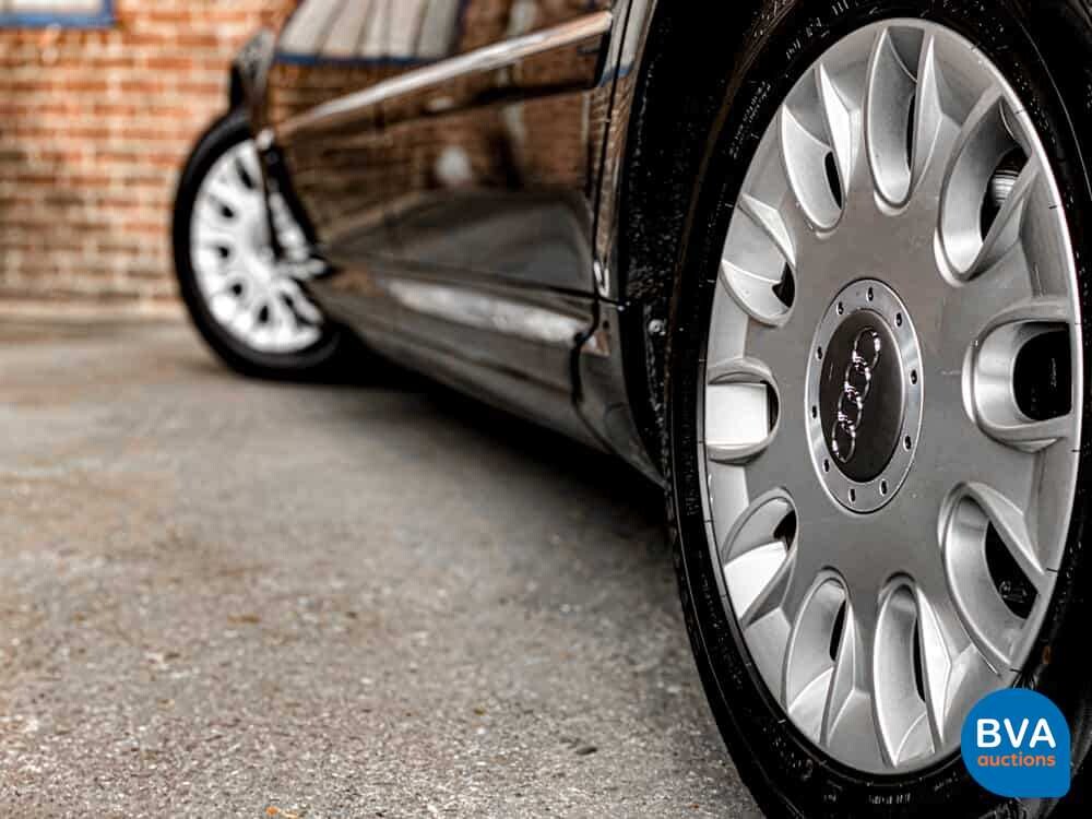 Audi A8 3.7 Quattro Exclusive 280pk 2003, SB-104-T