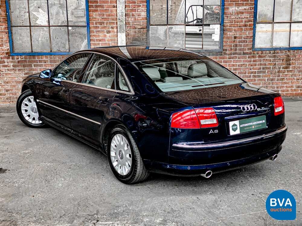 Audi A8 3.7 Quattro Exclusive 280pk 2003, SB-104-T