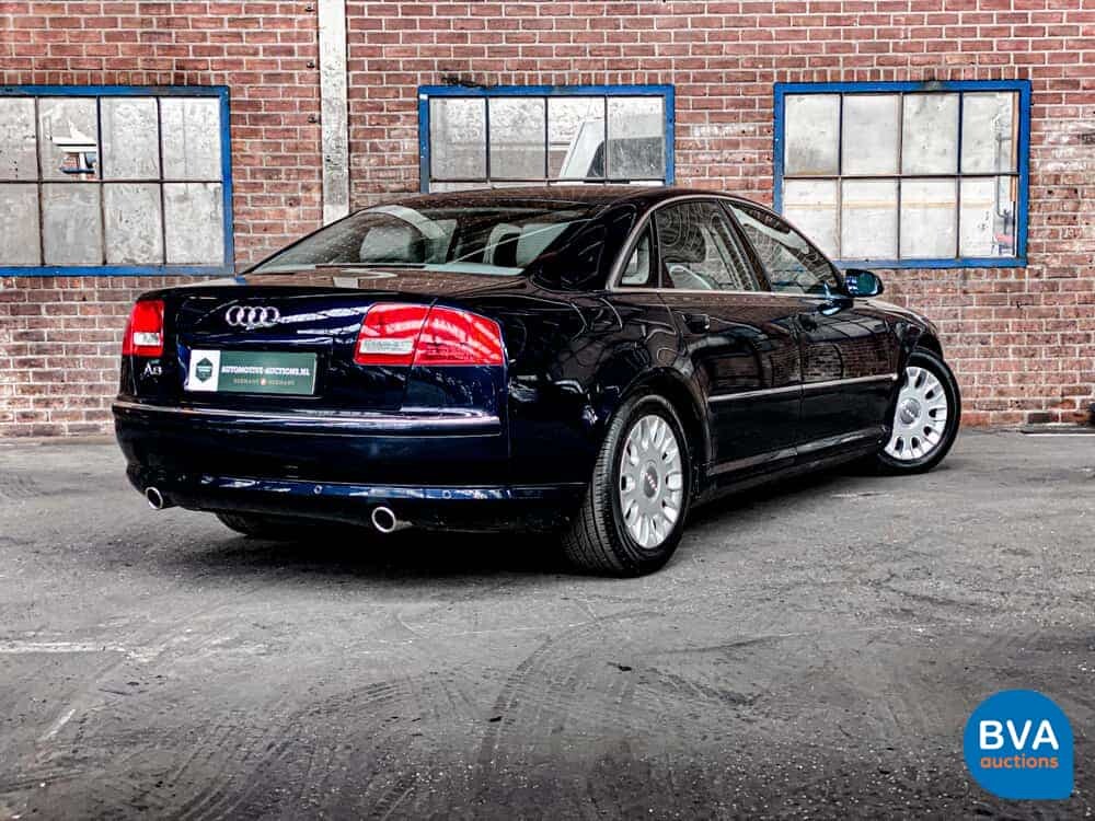 Audi A8 3.7 Quattro Exclusive 280pk 2003, SB-104-T