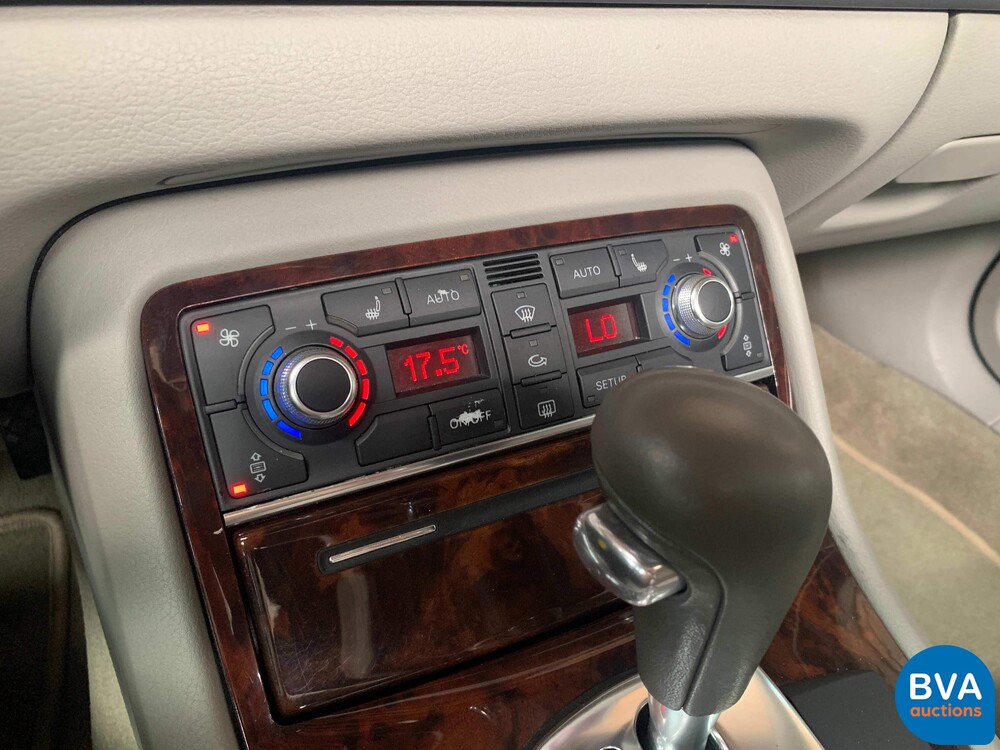 Audi A8 3.7 Quattro Exclusive 280pk 2003, SB-104-T