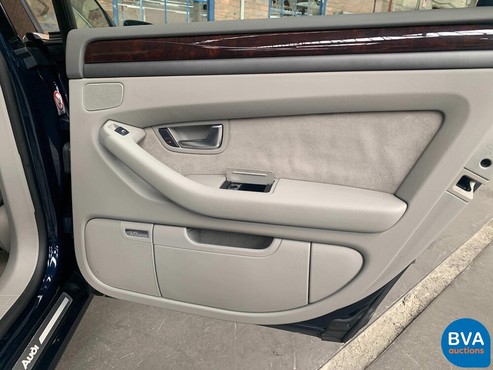Audi A8 3.7 Quattro Exclusive 280pk 2003, SB-104-T